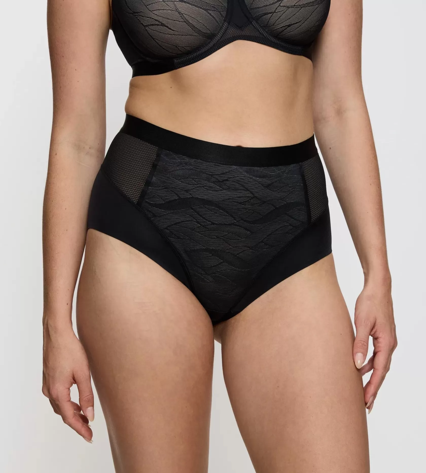 Triumph AIRY SENSATION Black Best