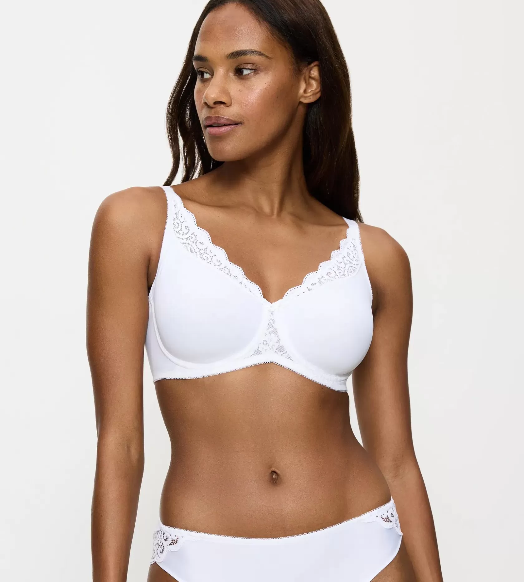 Triumph AMOURETTE White Clearance