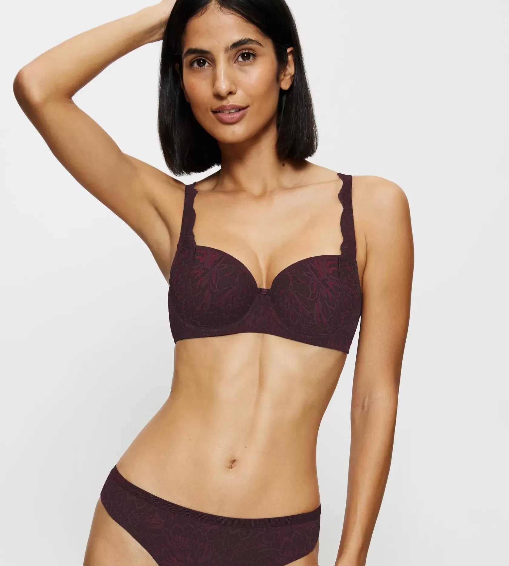 Triumph AMOURETTE CHARM Burgundy Hot