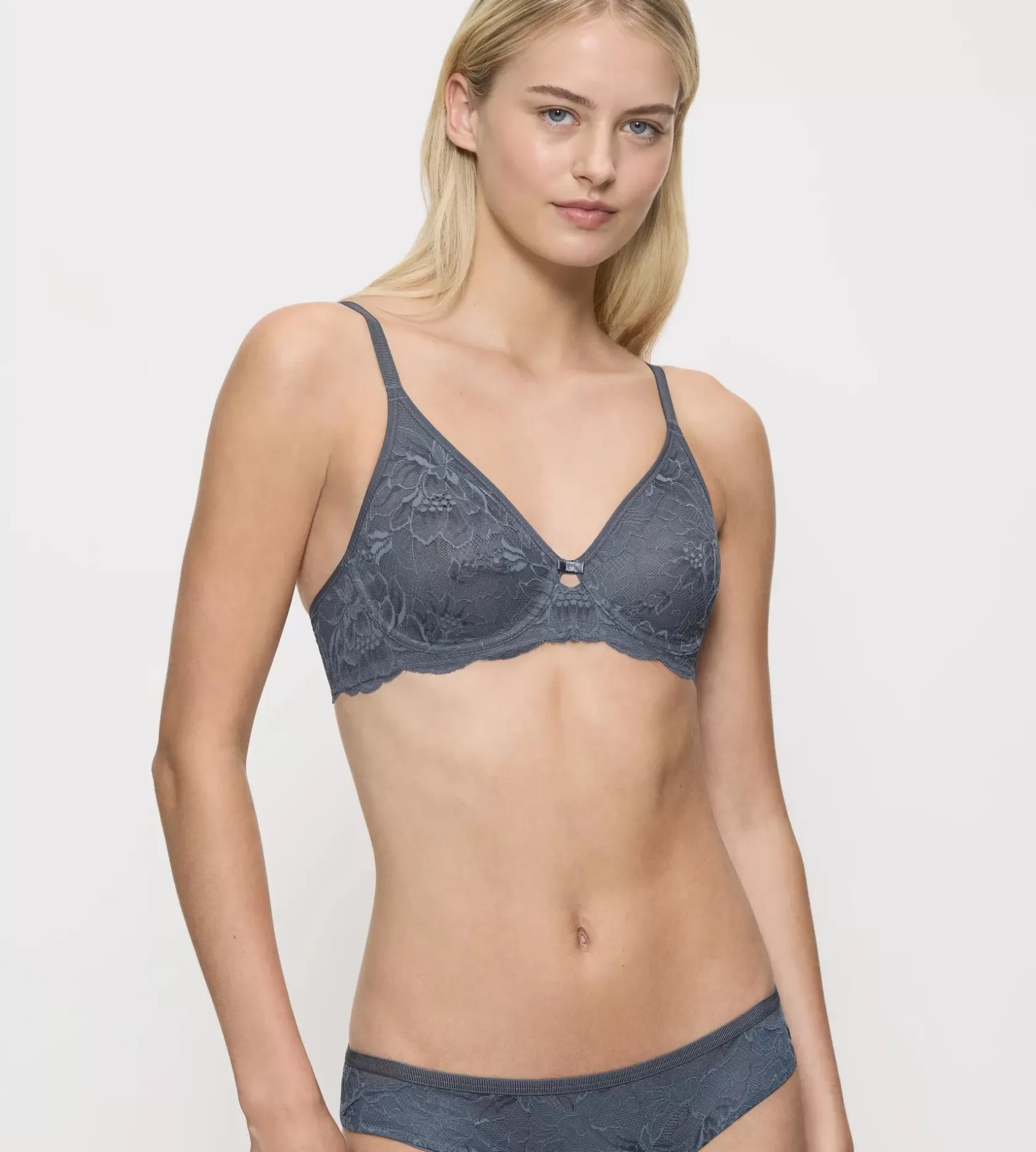 Triumph AMOURETTE CHARM CloudyBlue Clearance