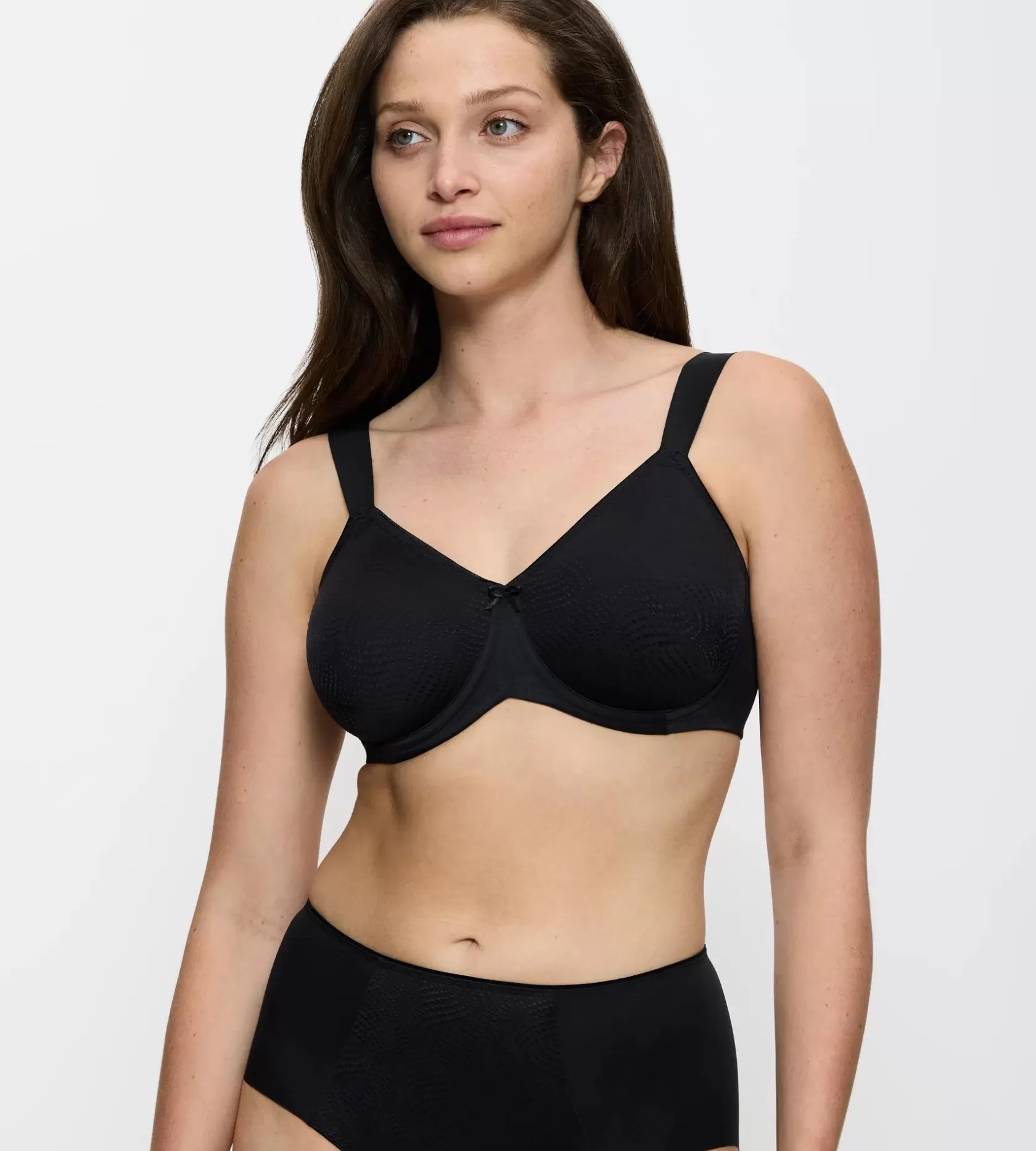 Triumph ESSENTIAL MINIMIZER Black Clearance