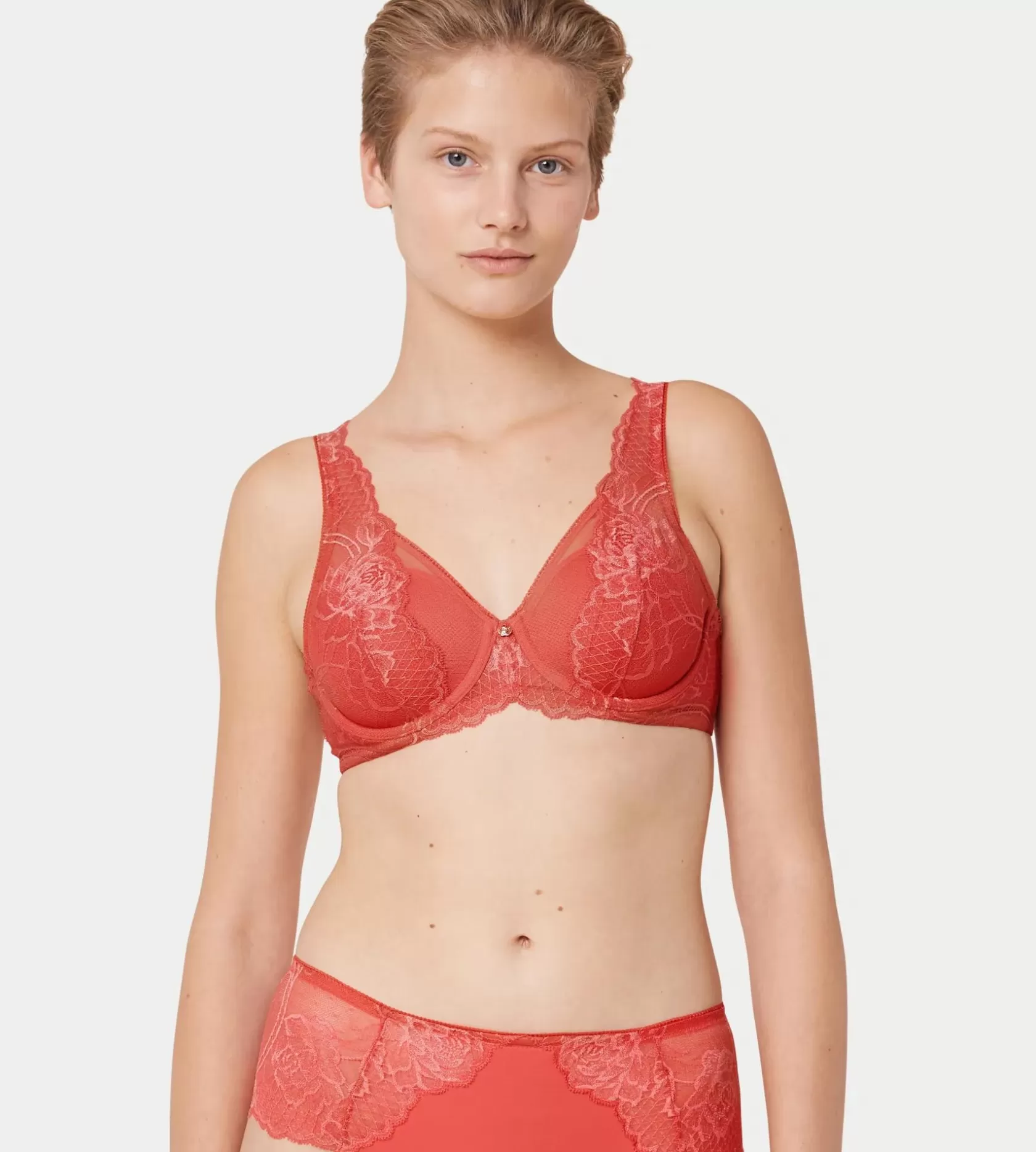 Triumph WILD PEONY FLORALE Deepblush Hot
